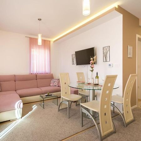 Apartment Sara - Free Parking For 2 Cars زغرب المظهر الخارجي الصورة